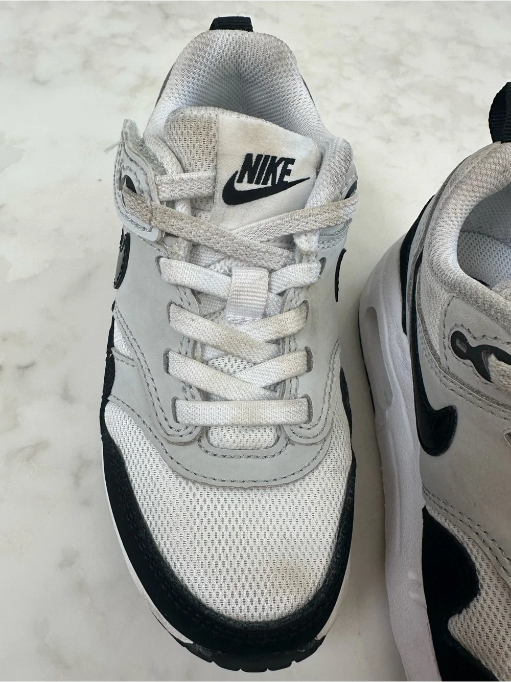 Nike kids air